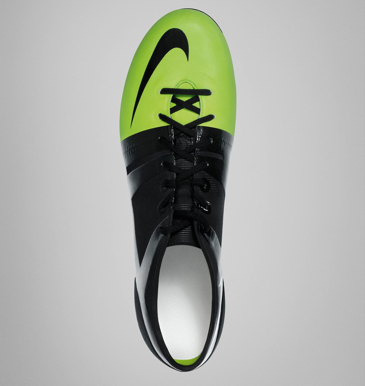 Nike gs top football boots